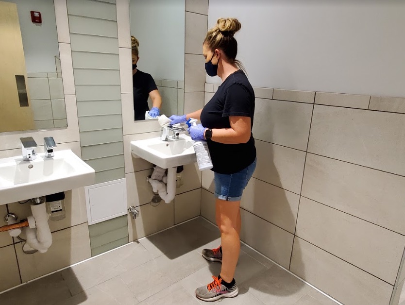 Desert Cleaning Janitorial Restroom Gallery